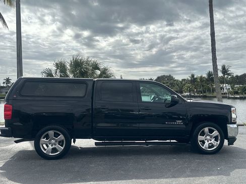 Used 2016 Chevrolet Silverado 1500 LT w/ LT Convenience Package image 6
