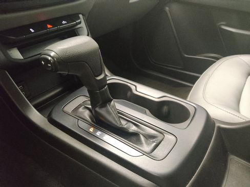 Used 2018 GMC Canyon 4x4 Extended Cab image 26