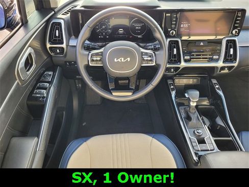 Used 2023 Kia Sorento SX image 12