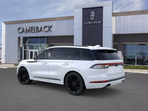 New 2026 Lincoln Aviator Reserve w/ Luxury Package RWD image 4