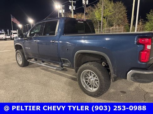 Used 2020 Chevrolet Silverado 2500 LTZ w/ LTZ Premium Package image 5