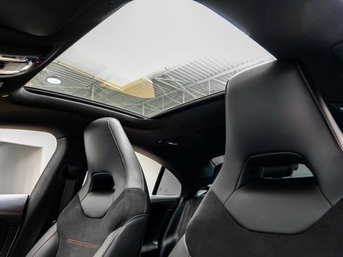 Used 2023 Mercedes-Benz CLA 250 4MATIC image 5