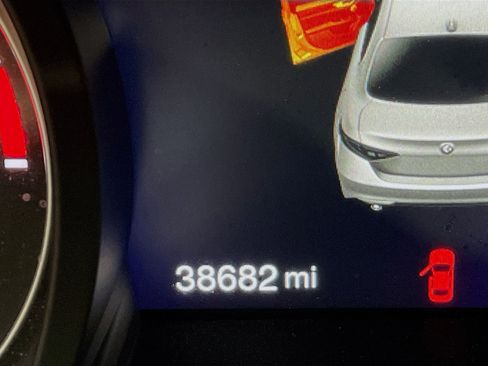 Used 2022 Alfa Romeo Giulia Ti image 19