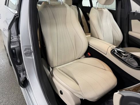 Used 2018 Mercedes-Benz E 300 4MATIC image 24