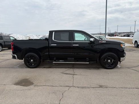Used 2022 Chevrolet Silverado 1500 LTZ w/ LTZ Premium Package image 4
