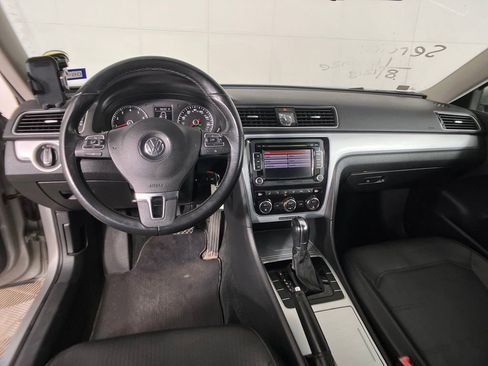 Used 2012 Volkswagen Passat 2.5 SE image 7