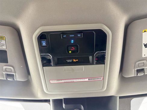 Used 2023 Toyota Tundra SR5 w/ SR5 Convenience Package RWD image 6