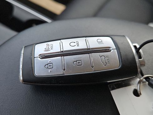 Used 2025 Genesis GV70 2.5T AWD/4WD image 35