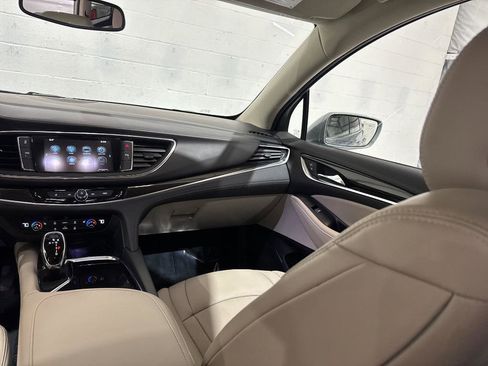 Used 2019 Buick Enclave Essence image 56