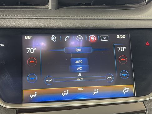 Used 2017 Cadillac XT5 Luxury w/ Driver Awareness Package image 21