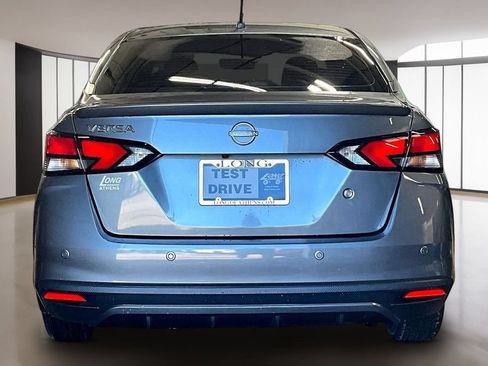 Used 2023 Nissan Versa S w/ Electronics Package FWD image 4