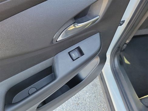 Used 2024 Buick Envista Preferred w/ Convenience I Package image 10