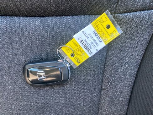 Used 2024 Honda Accord EX image 37