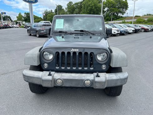 Used 2017 Jeep Wrangler Unlimited Sport w/ Quick Order Package 24S AWD/4WD image 3