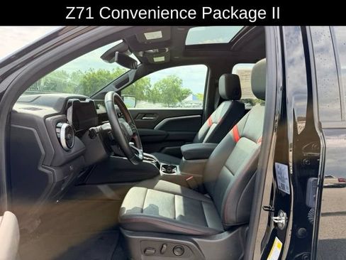 Used 2023 Chevrolet Colorado Z71 w/ Z71 Convenience Package 2 AWD/4WD image 8