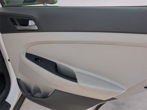 Used 2018 Hyundai Tucson SEL image 28