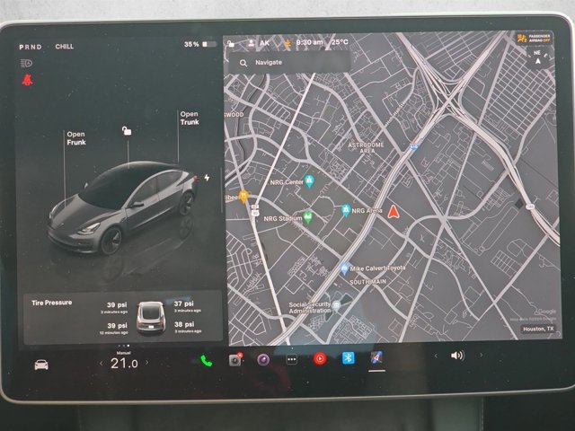 Used 2023 Tesla Model 3 Standard Range RWD image 13