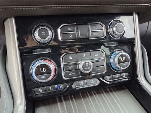 Used 2023 GMC Yukon XL Denali w/ Max Trailering Package AWD/4WD image 30