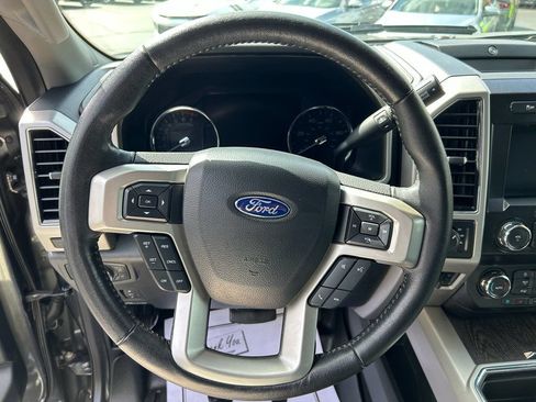 Used 2020 Ford F350 Lariat w/ Lariat Ultimate Package AWD/4WD image 17