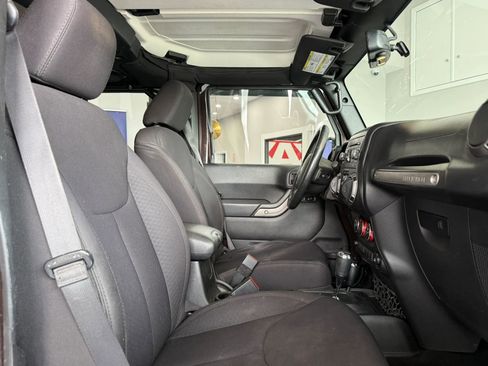 Used 2013 Jeep Wrangler Unlimited Sport AWD/4WD image 19