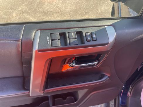 Used 2022 Toyota 4Runner SR5 image 16