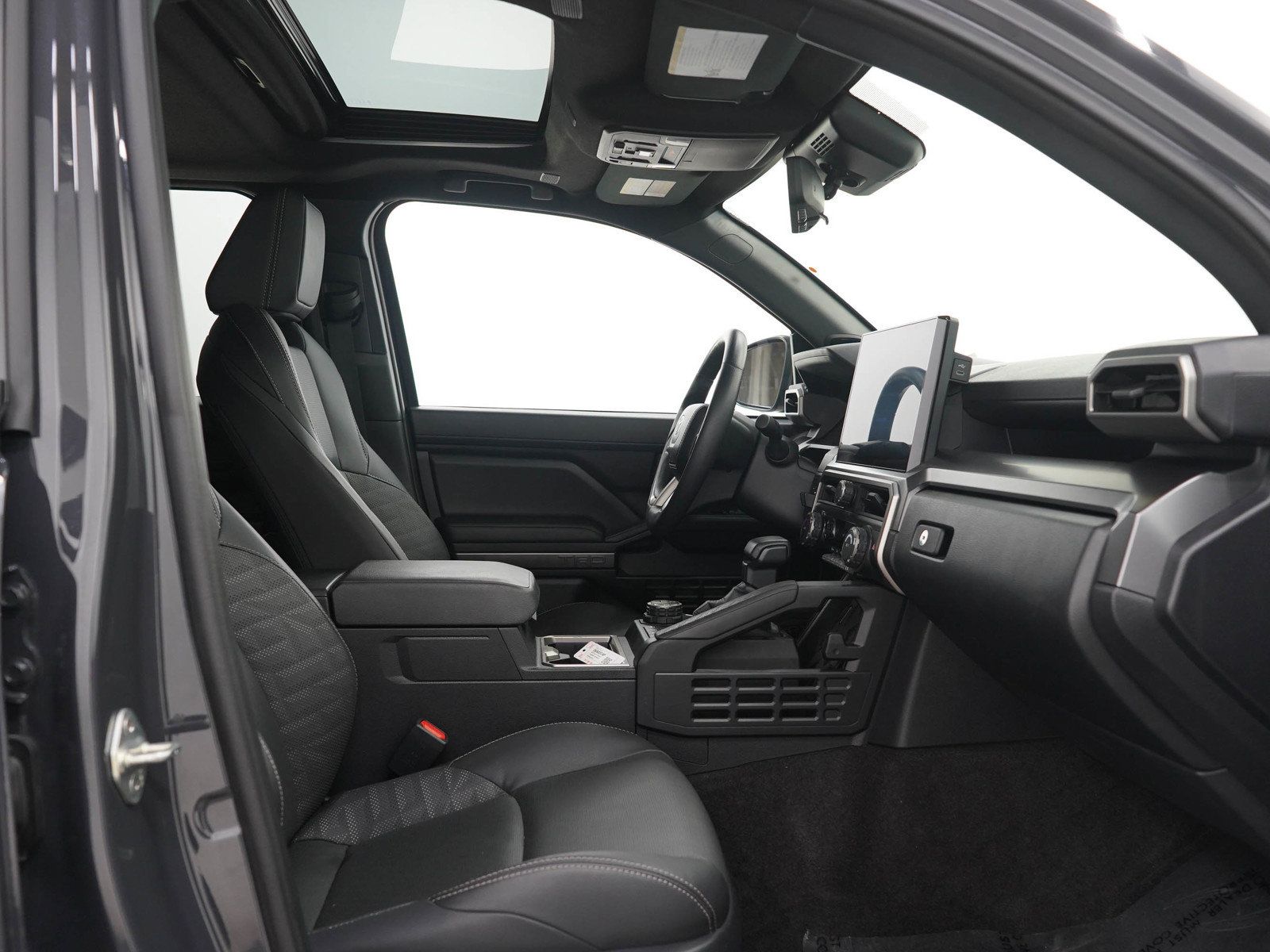Used 2025 Toyota 4Runner TRD Off-Road Premium w/ Tow Technology Package AWD/4WD image 13