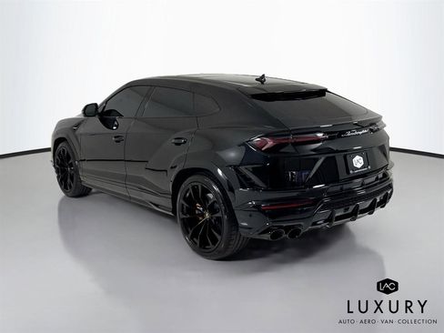 Used 2024 Lamborghini Urus S AWD/4WD image 8