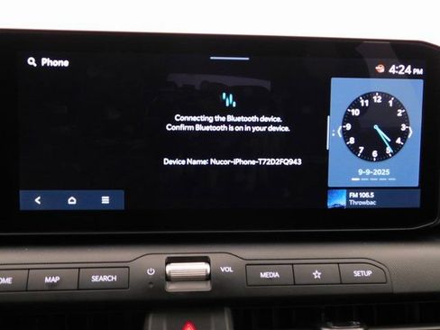 Used 2025 Kia K4 LXS image 52