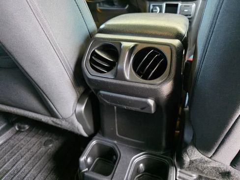 Used 2020 Jeep Wrangler Unlimited Sport AWD/4WD image 14