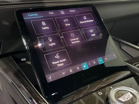 New 2025 Cadillac Escalade Premium Luxury w/ Touring Package image 38