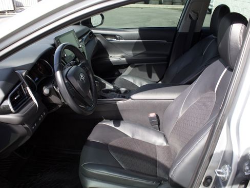 Used 2021 Toyota Camry XSE AWD/4WD image 11