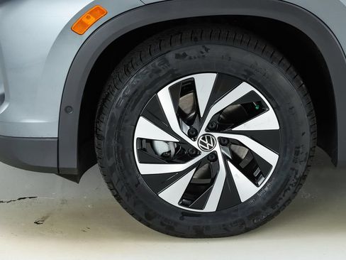 New 2026 Volkswagen Tiguan S FWD image 5