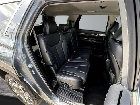 Used 2024 Hyundai Palisade SEL FWD image 25