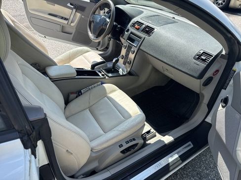 Used 2009 Volvo C70 T5 FWD image 15