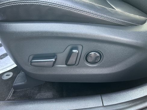 Used 2020 Kia Sportage EX image 5