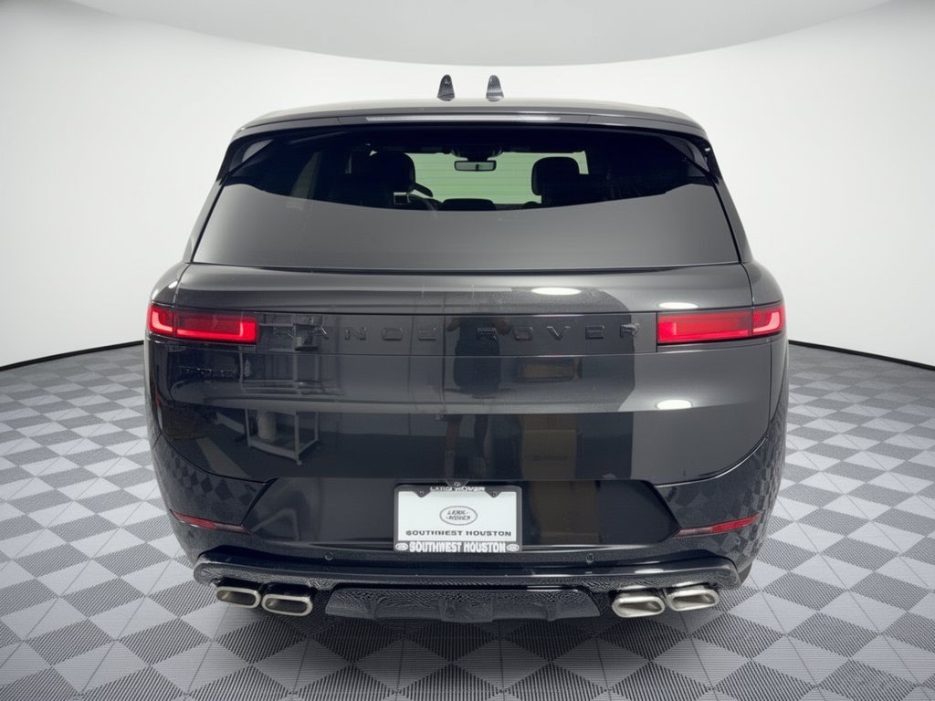 New 2027 Land Rover Range Rover Sport Dynamic SE AWD/4WD image 11