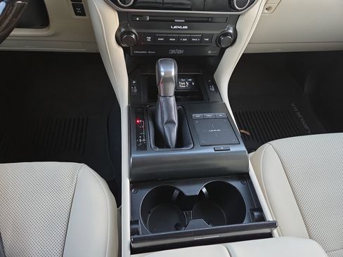 Used 2022 Lexus GX 460 Premium w/ Premium Plus Package AWD/4WD image 23