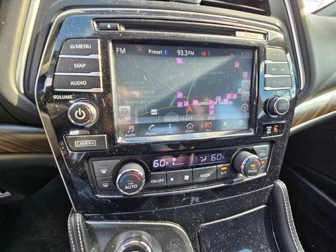 Used 2016 Nissan Maxima Platinum FWD image 21
