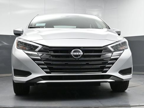 New 2025 Nissan Versa SV w/ Trunk Package image 21