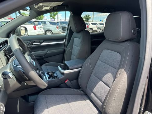 New 2026 GMC Terrain Elevation FWD image 17