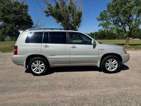 Used 2007 Toyota Highlander 2WD Hybrid image 10