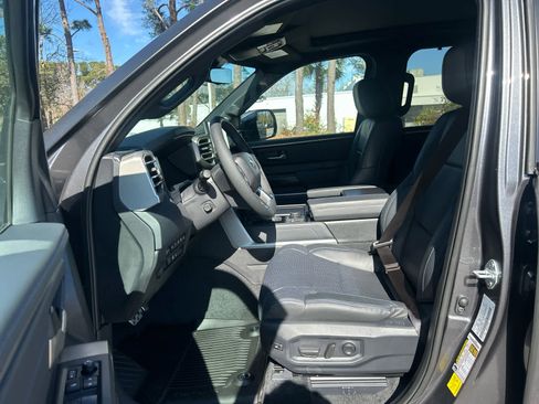 Used 2026 Toyota Tundra Platinum image 9