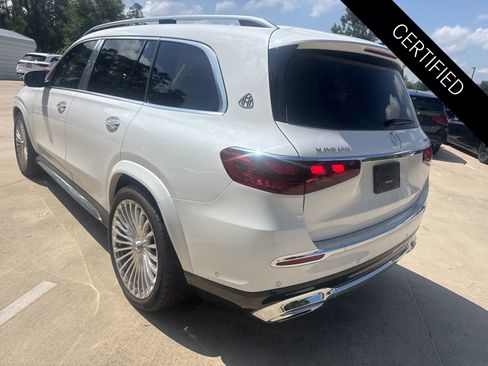 Used 2025 Mercedes-Benz Maybach GLS 600 4MATIC image 6
