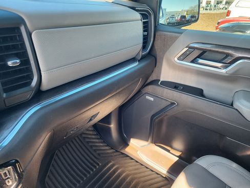 Used 2024 Chevrolet Silverado 1500 LTZ w/ Technology Package image 37