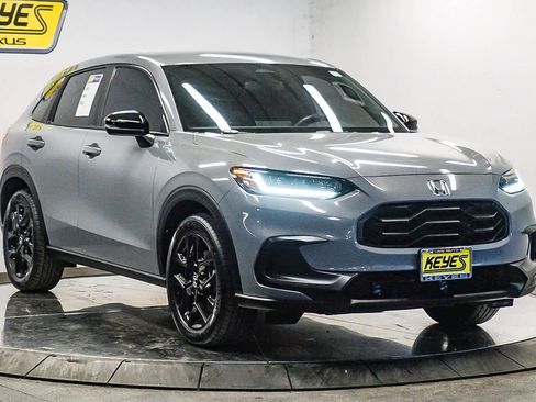 Used 2023 Honda HR-V Sport image 5