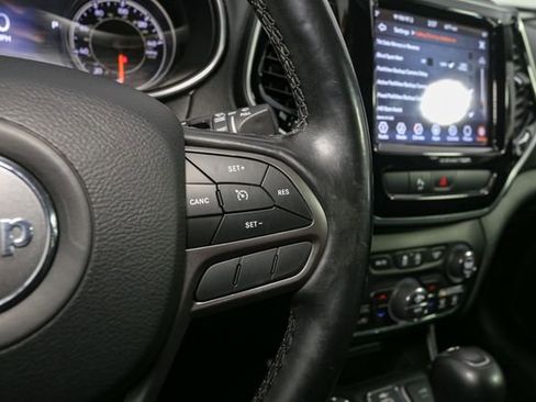 Used 2019 Jeep Cherokee Limited AWD/4WD image 33