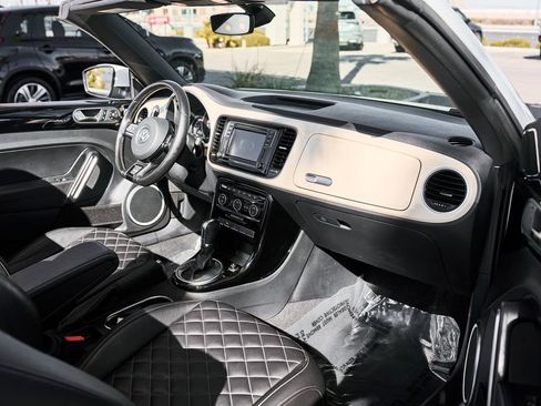 Used 2019 Volkswagen Beetle 2.0T Final Edition SEL FWD image 10