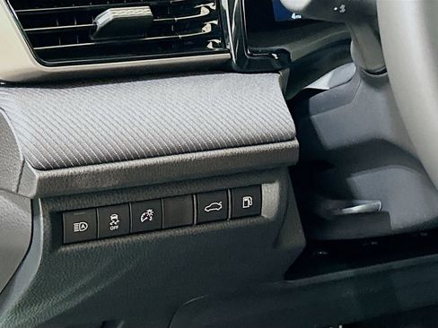 New 2026 Toyota Camry SE FWD image 11
