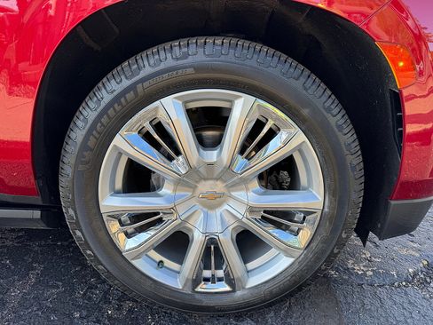 Certified 2021 Chevrolet Tahoe High Country AWD/4WD image 4
