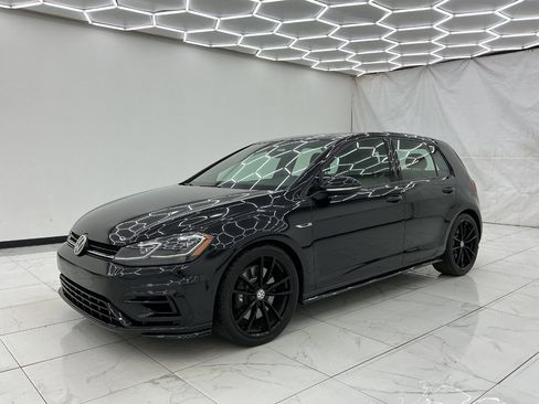 Used 2019 Volkswagen Golf R 4-Door AWD/4WD image 6